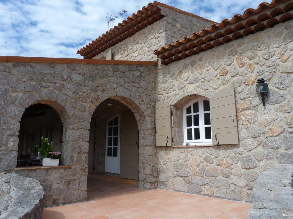 Отель La Bastide Des Senteurs Peymeinade Экстерьер фото