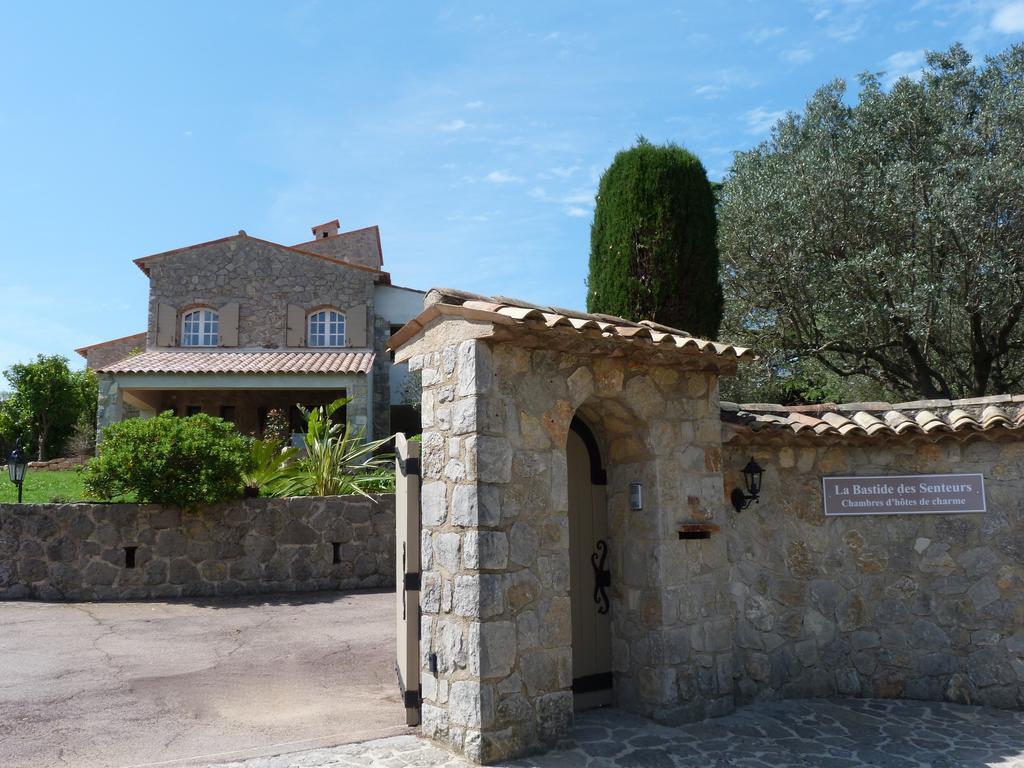 Отель La Bastide Des Senteurs Peymeinade Экстерьер фото