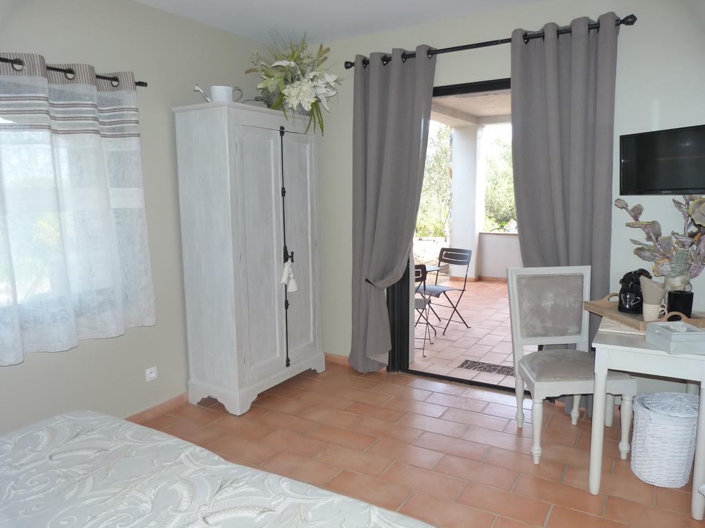 Отель La Bastide Des Senteurs Peymeinade Номер фото