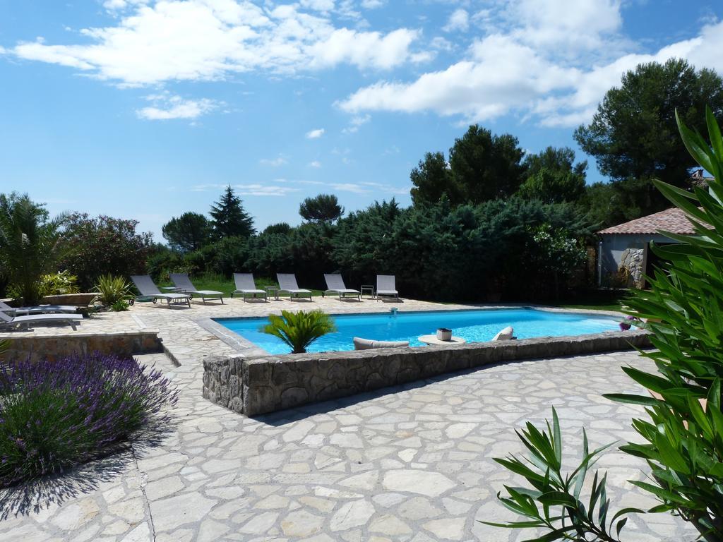 Отель La Bastide Des Senteurs Peymeinade Экстерьер фото