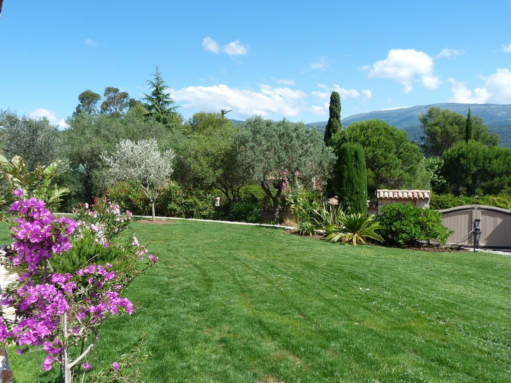 Отель La Bastide Des Senteurs Peymeinade Экстерьер фото
