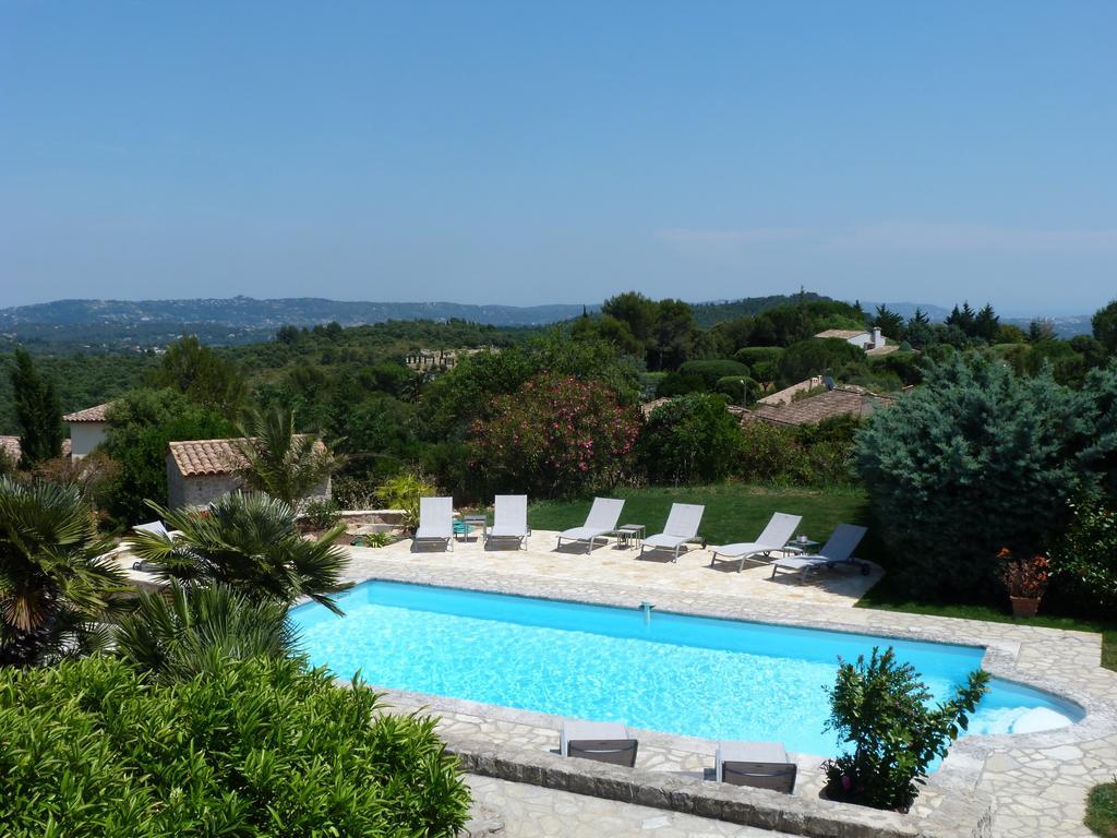 Отель La Bastide Des Senteurs Peymeinade Экстерьер фото